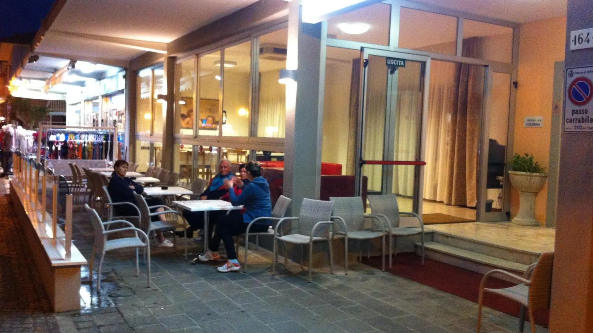 Hotel Colonna Rimini 0*,